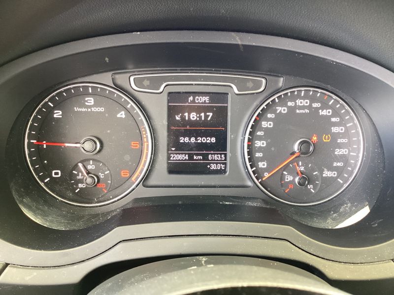 Audi Q3 2.0 TDI Ambition 2013 – снимка 18