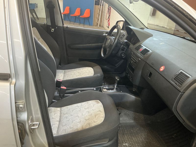 Skoda Fabia 1.4 Comfort 2004 – снимка 3