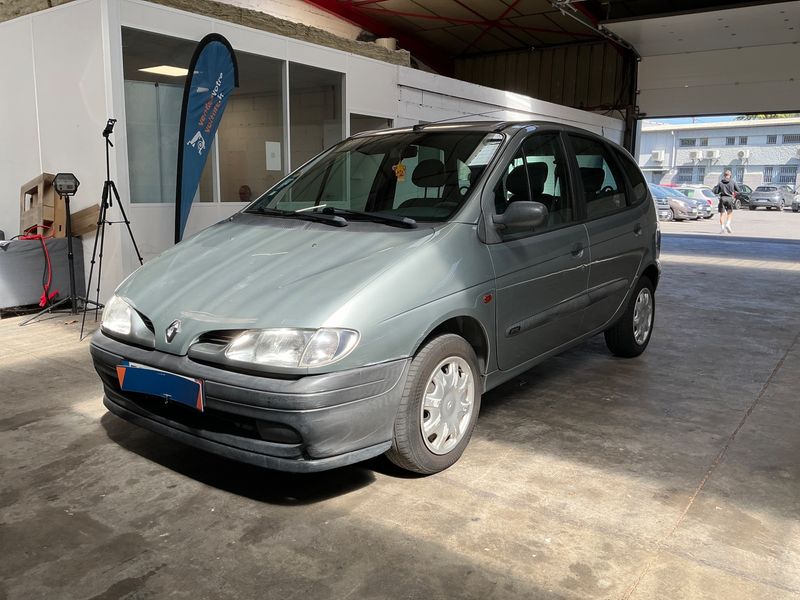 Renault Megane 2.0 RT 1999 – снимка 1