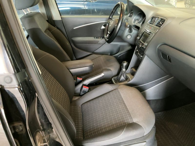 Volkswagen Polo 1.4 TDI Comfortline BlueMotion Tech 2015 – снимка 16