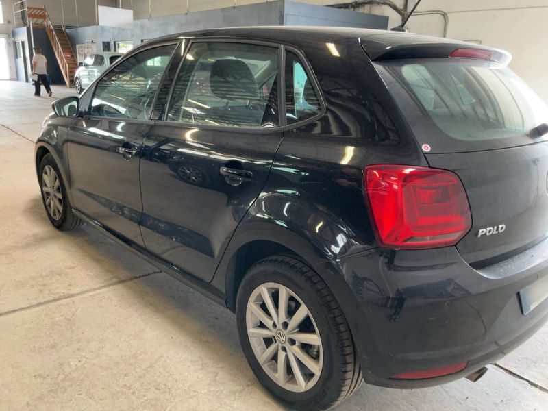 Volkswagen Polo 1.4 TDI Comfortline BlueMotion Tech 2015 – снимка 6