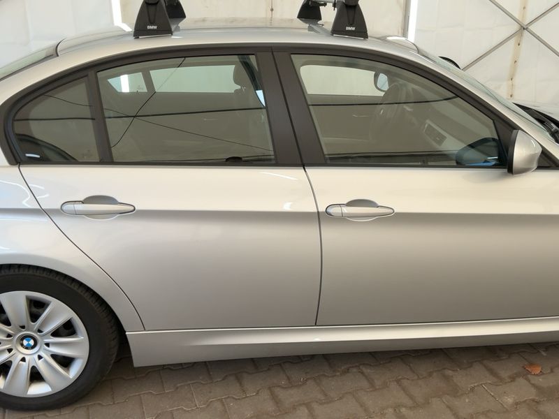 BMW 3er 318i 2009 – снимка 10