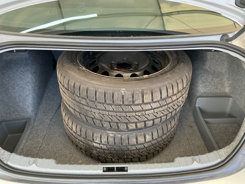BMW 3er 318i 2009 – снимка 15