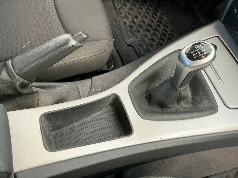 BMW 3er 318i 2009 – снимка 23