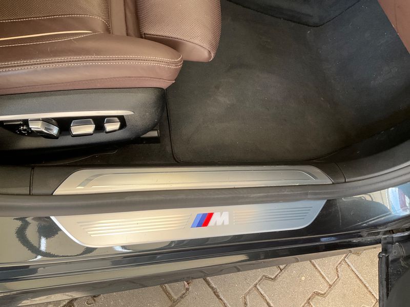 BMW 7er 750i L xDrive 2017 – снимка 24