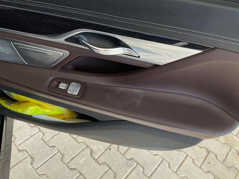 BMW 7er 750i L xDrive 2017 – снимка 38