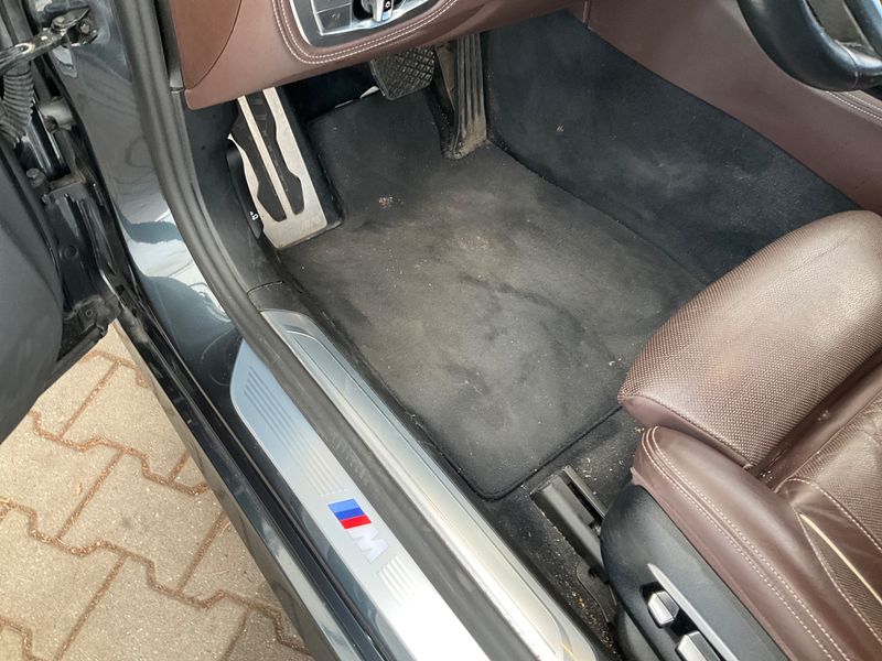 BMW 7er 750i L xDrive 2017 – снимка 29