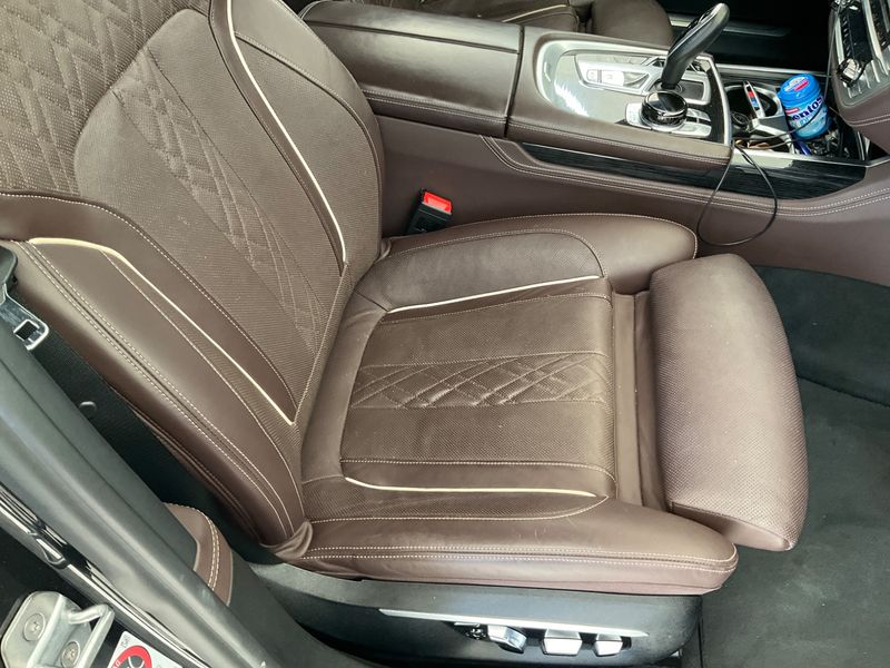 BMW 7er 750i L xDrive 2017 – снимка 40