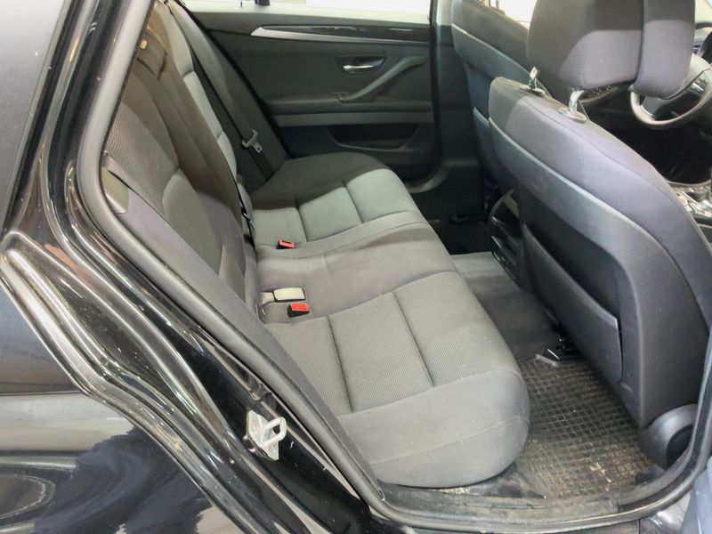 BMW 5er 520i 2013 – снимка 19