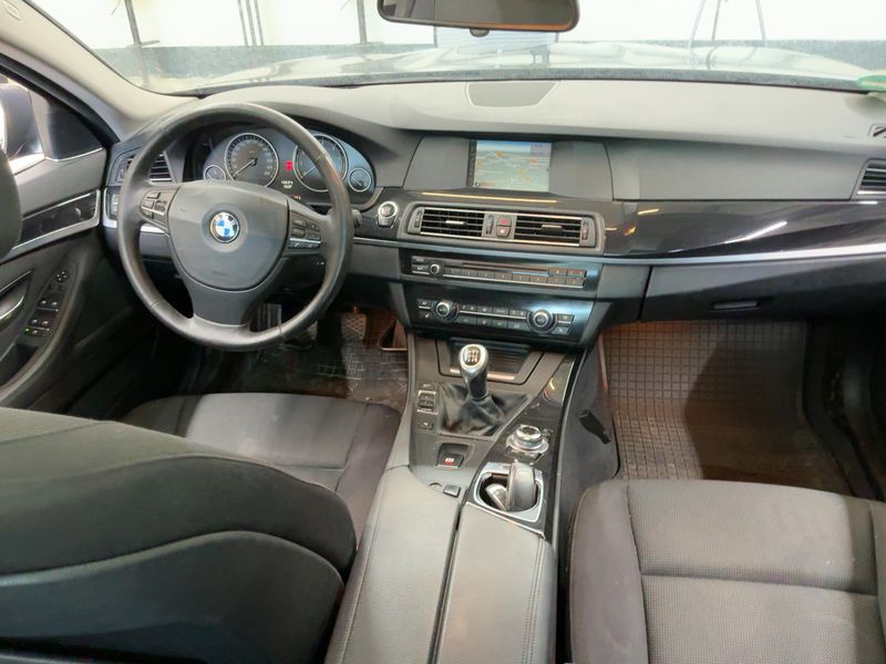 BMW 5er 520i 2013 – снимка 17