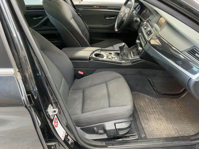 BMW 5er 520i 2013 – снимка 16