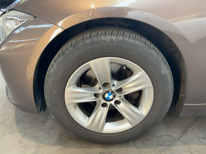 BMW 3er 318d 2013 – снимка 17
