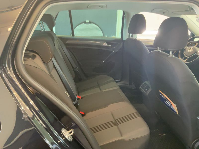 Volkswagen Golf VII 1.4 TGI Allstar BlueMotion Tech 2016 – снимка 19