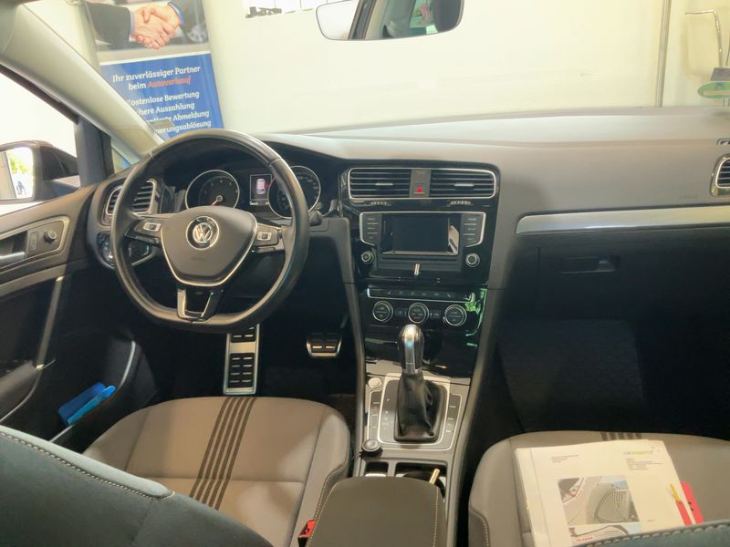 Volkswagen Golf VII 1.4 TGI Allstar BlueMotion Tech 2016 – снимка 17