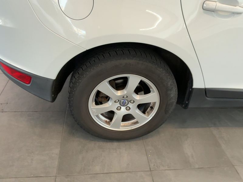 Volvo XC60 2.4 D5 Momentum AWD 2010 – снимка 9