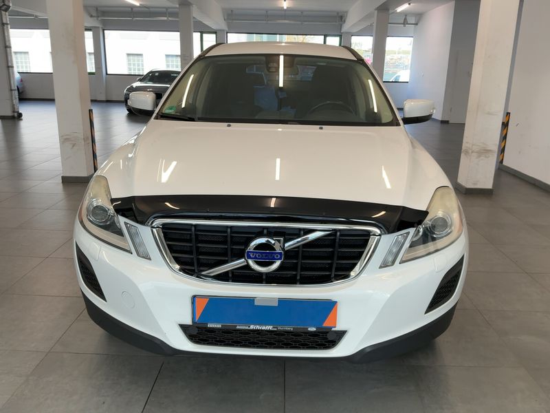 Volvo XC60 2.4 D5 Momentum AWD 2010 – снимка 14
