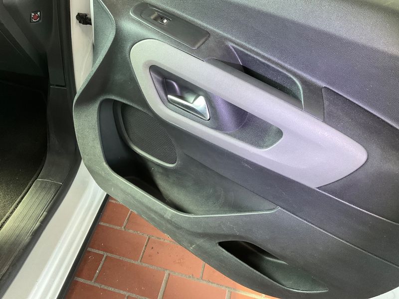 Peugeot Rifter 1.5 Blue-HDi Active L1 2019 – снимка 37
