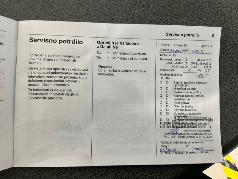 Opel Astra 1.6 CDTI DPF Edition 2014 – снимка 23