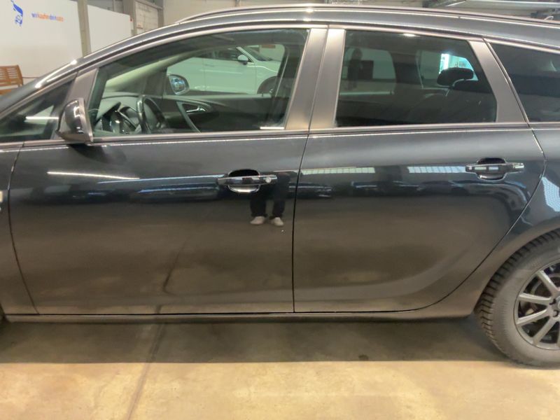 Opel Astra 1.6 CDTI DPF Edition 2014 – снимка 4