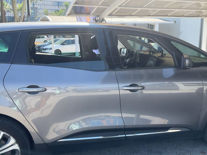 Renault Grand Scenic 1.3 TCe Business 2021 – снимка 10