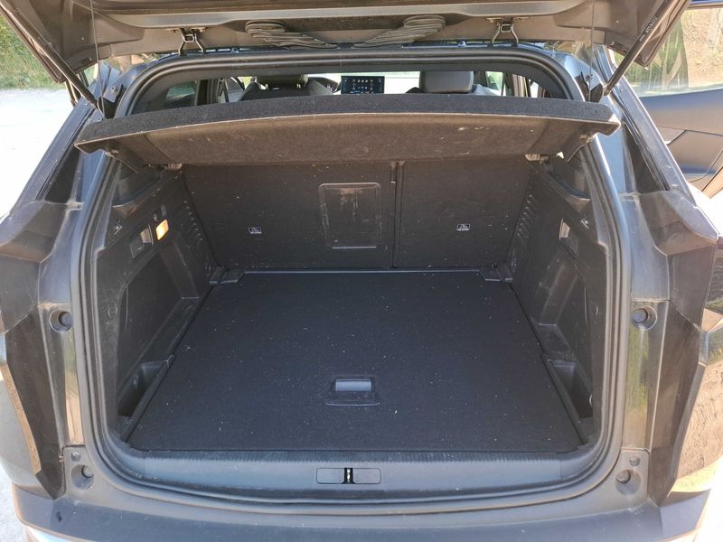 Peugeot 3008 1.2 PureTech Allure Pack 2023 – снимка 9