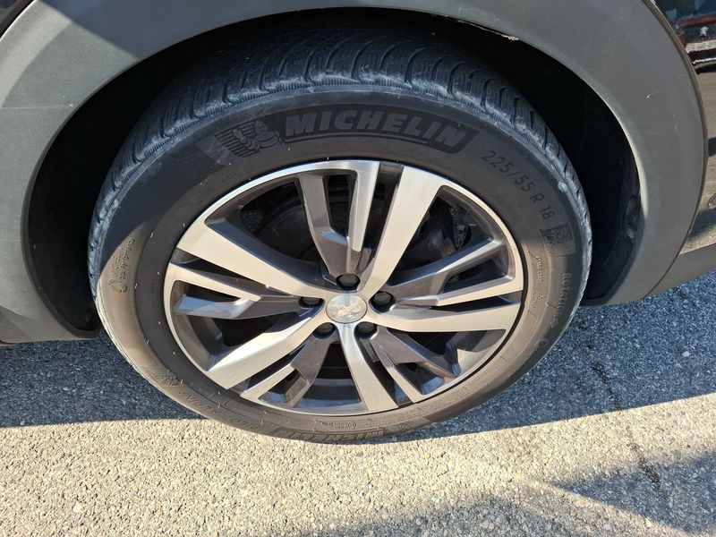 Peugeot 3008 1.2 PureTech Allure Pack 2023 – снимка 25