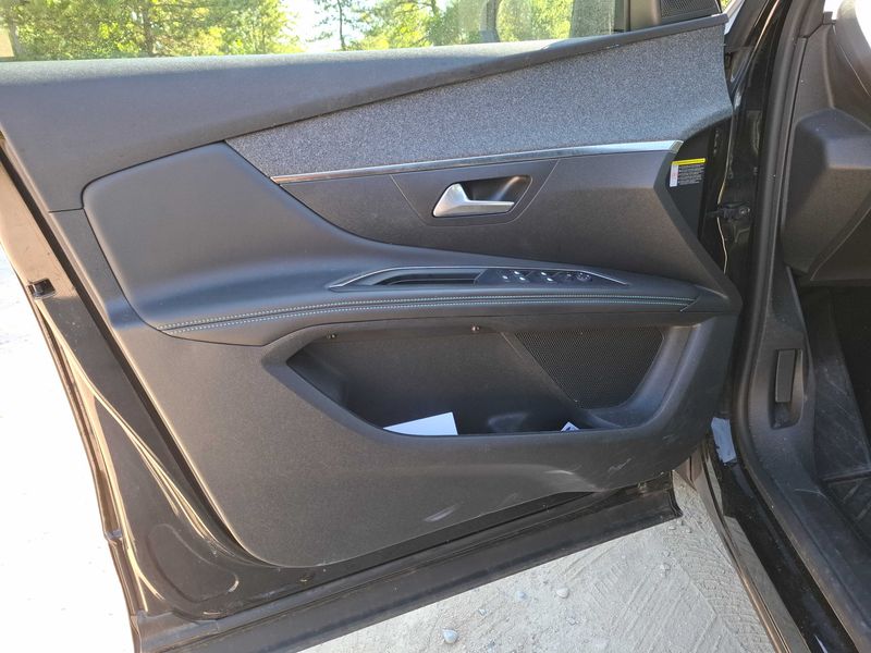 Peugeot 3008 1.2 PureTech Allure Pack 2023 – снимка 58