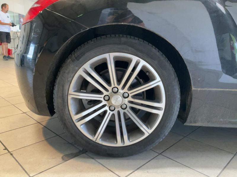 Peugeot RCZ 1.6 THP Basis 2013 – снимка 9