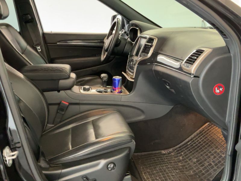 Jeep Grand Cherokee 3.0 CRD Overland 2015 – снимка 17