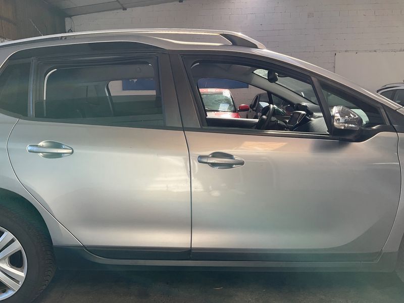 Peugeot 2008 1.2 e-THP Style 2019 – снимка 10