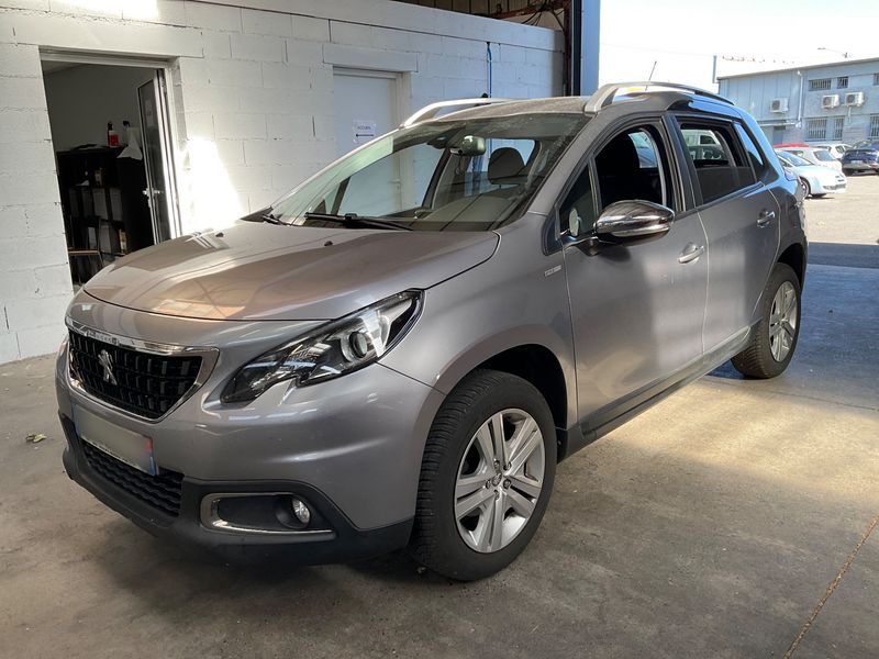 Peugeot 2008 1.2 e-THP Style 2019 – снимка 1