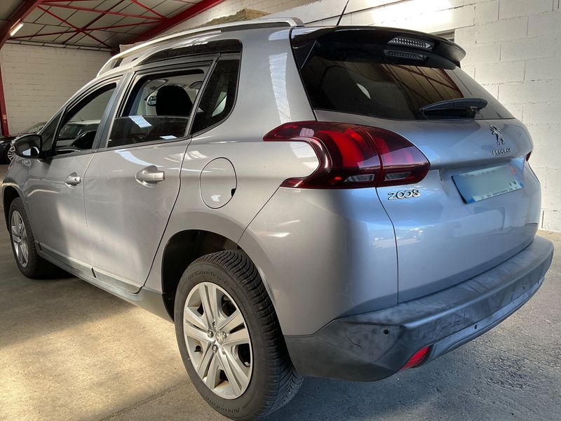 Peugeot 2008 1.2 e-THP Style 2019 – снимка 6