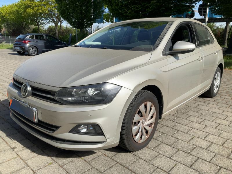 Volkswagen Polo 1.0 TSI Comfortline 2019 – снимка 1