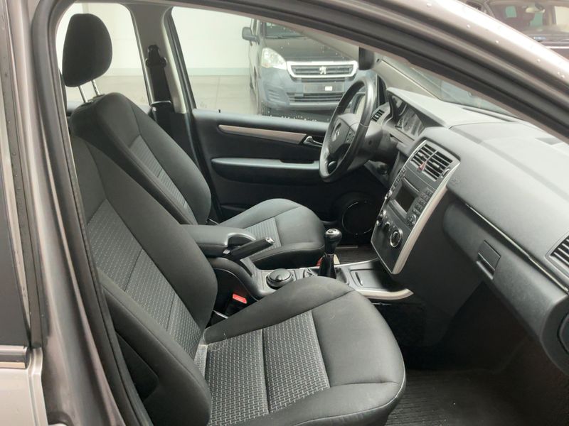 Mercedes-Benz B-Klasse B 180 CDI 2012 – снимка 16