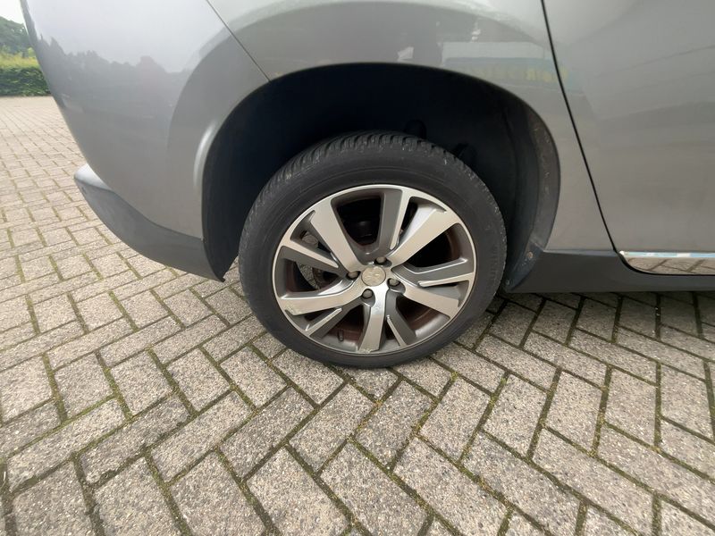 Peugeot 2008 1.6 e-HDi Crossway 2015 – снимка 9