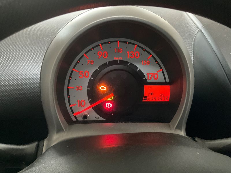 Toyota Aygo 1.0 Cool 2013 – снимка 4