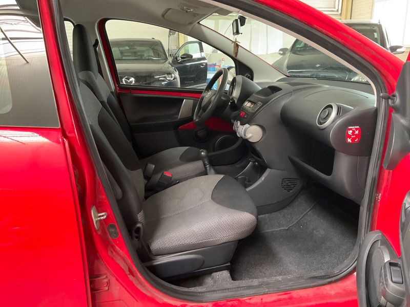 Toyota Aygo 1.0 Cool 2013 – снимка 3