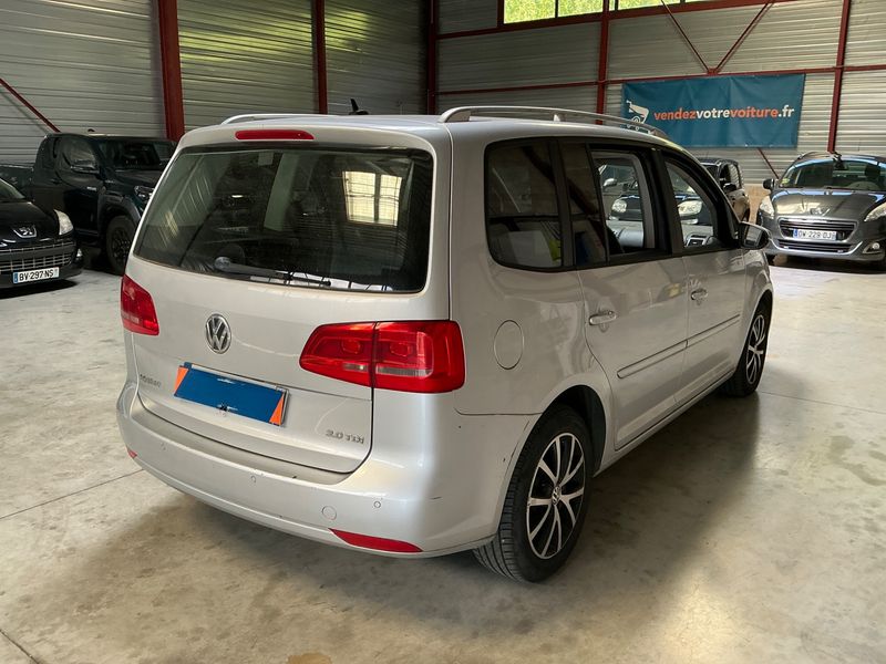 Volkswagen Touran 2.0 TDI Comfortline 2010 – снимка 2