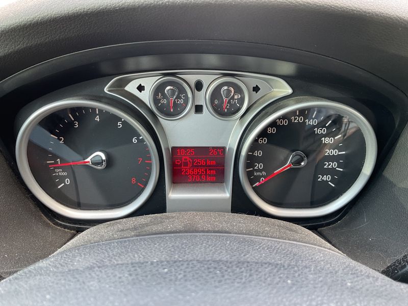 Ford Focus 1.6 Titanium 2009 – снимка 4