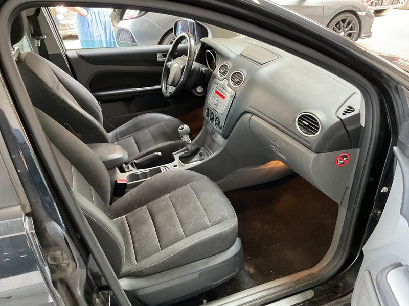 Ford Focus 1.6 Titanium 2009 – снимка 3
