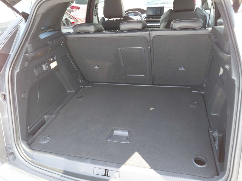Peugeot 3008 1.5 Blue-HDi GT 2023 – снимка 9