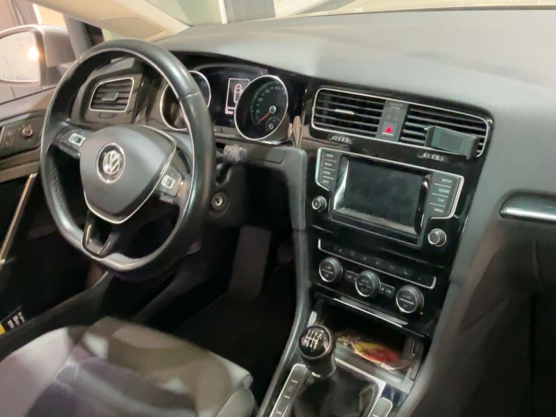 Volkswagen Golf VII 2.0 TDI Highline BlueMotion Tech 2014 – снимка 17