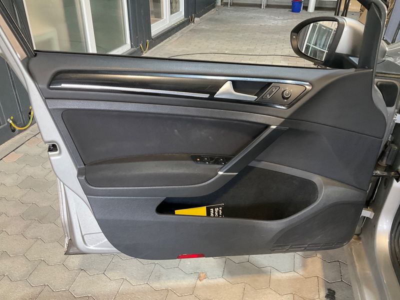 Volkswagen Golf VII 2.0 TDI Highline BlueMotion Tech 2014 – снимка 29