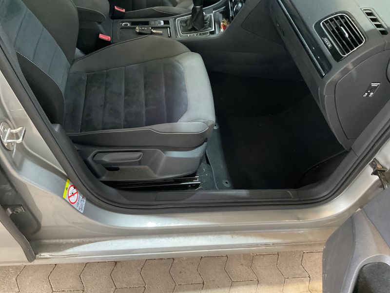 Volkswagen Golf VII 2.0 TDI Highline BlueMotion Tech 2014 – снимка 26