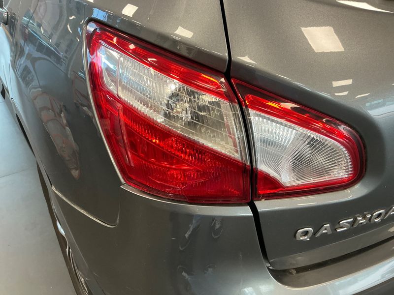 Nissan Qashqai 1.6 dCi N-Tec 2012 – снимка 35