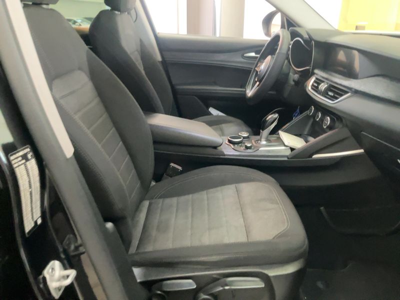 Alfa Romeo Stelvio 2.2 JTDM Business 2019 – снимка 16