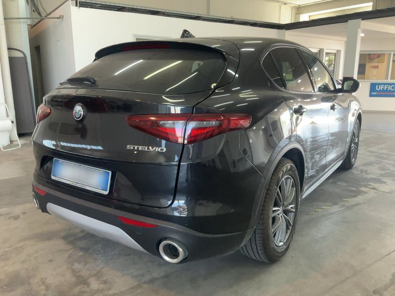 Alfa Romeo Stelvio 2.2 JTDM Business 2019 – снимка 8