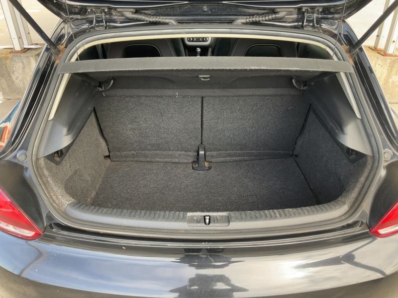 Volkswagen Scirocco 2.0 TDI 2009 – снимка 15
