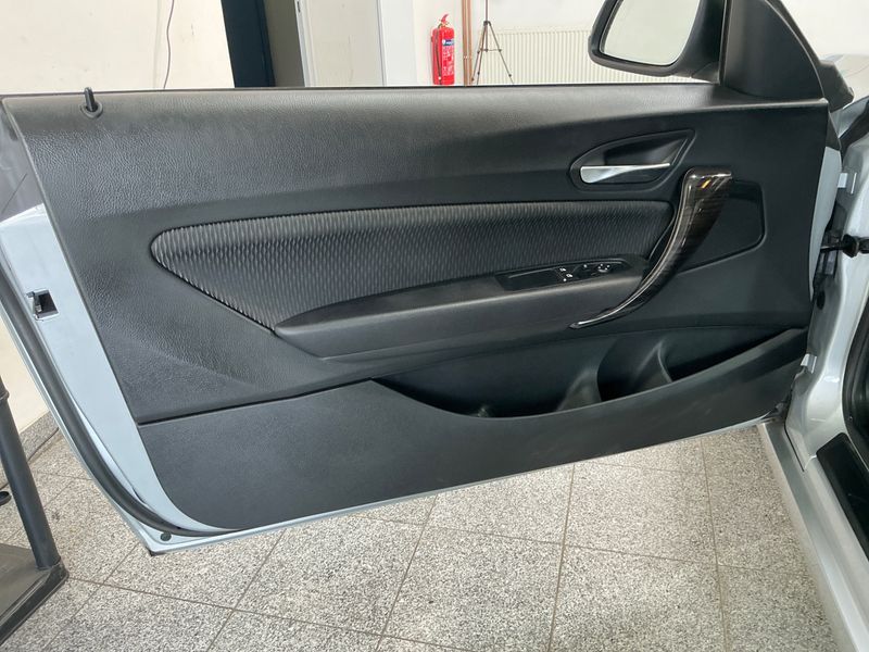 BMW 1er 120d xDrive Advantage 2018 – снимка 31