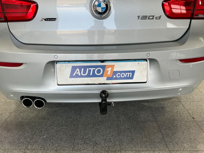 BMW 1er 120d xDrive Advantage 2018 – снимка 37